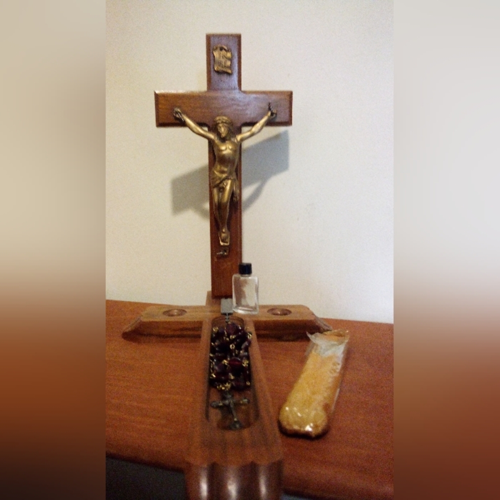 Vintage Sick Call Last Rites Wooden Crucufix Holy Water Vessel Candles Rosary